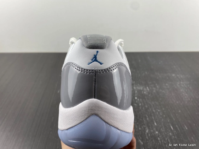 AV2187-140 Jordan Cement Air Grey Low 11 0726